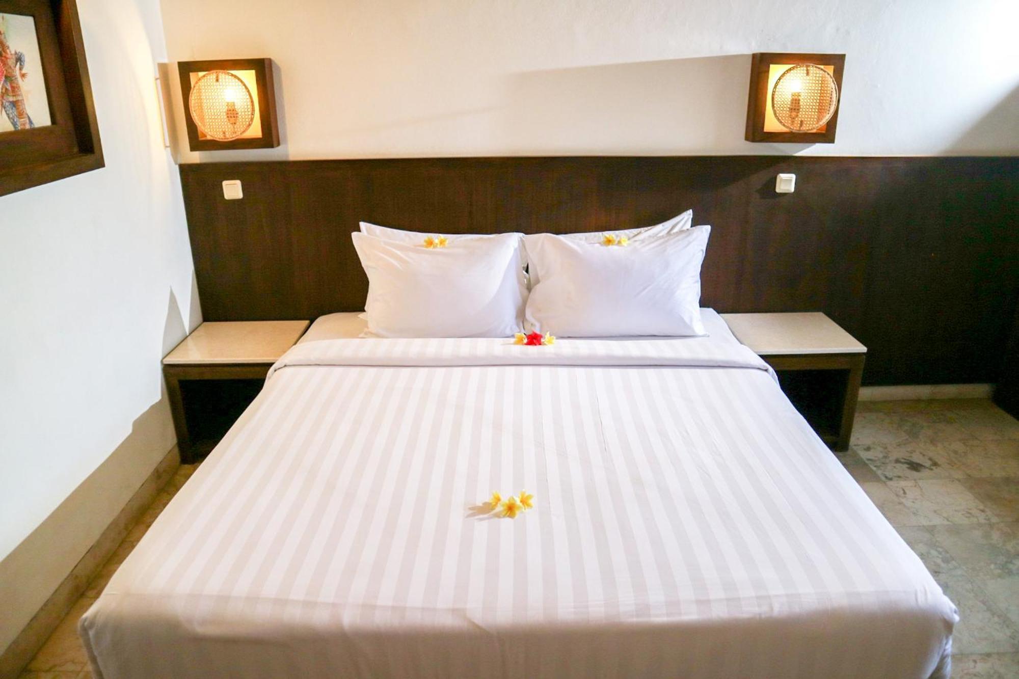 The Lagoon Bali Pool Hotel And Suites Легиан Экстерьер фото