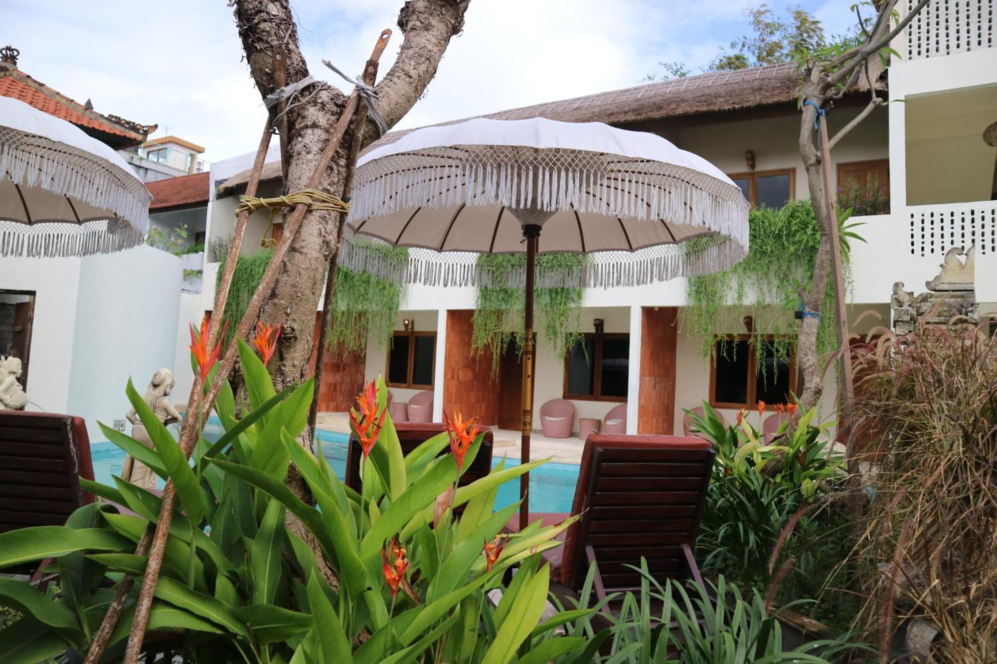 The Lagoon Bali Pool Hotel And Suites Легиан Экстерьер фото